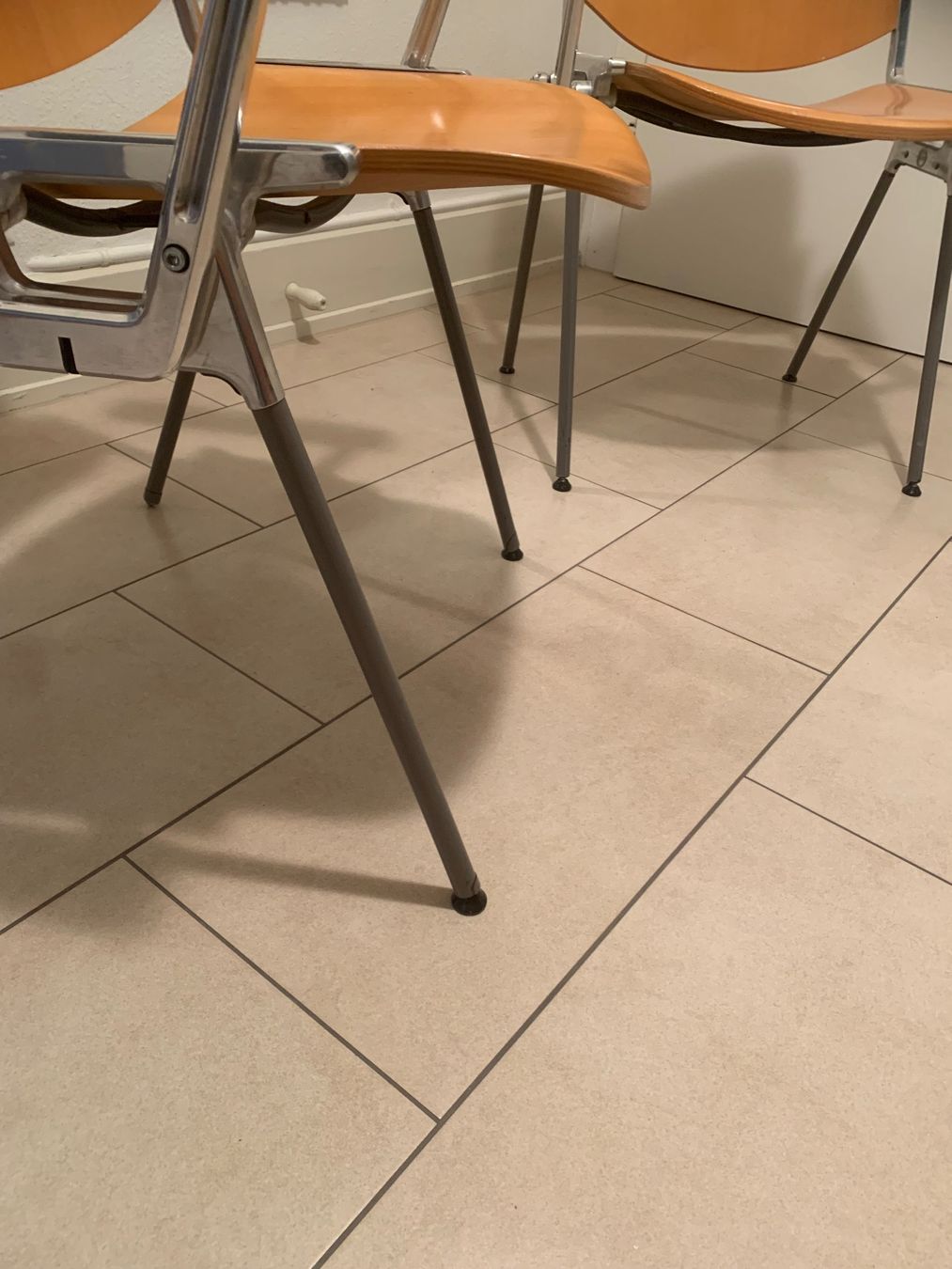 Sedie: 2 chaises Castelli – Usato da Neuchâtel venduto da Aquila99 2