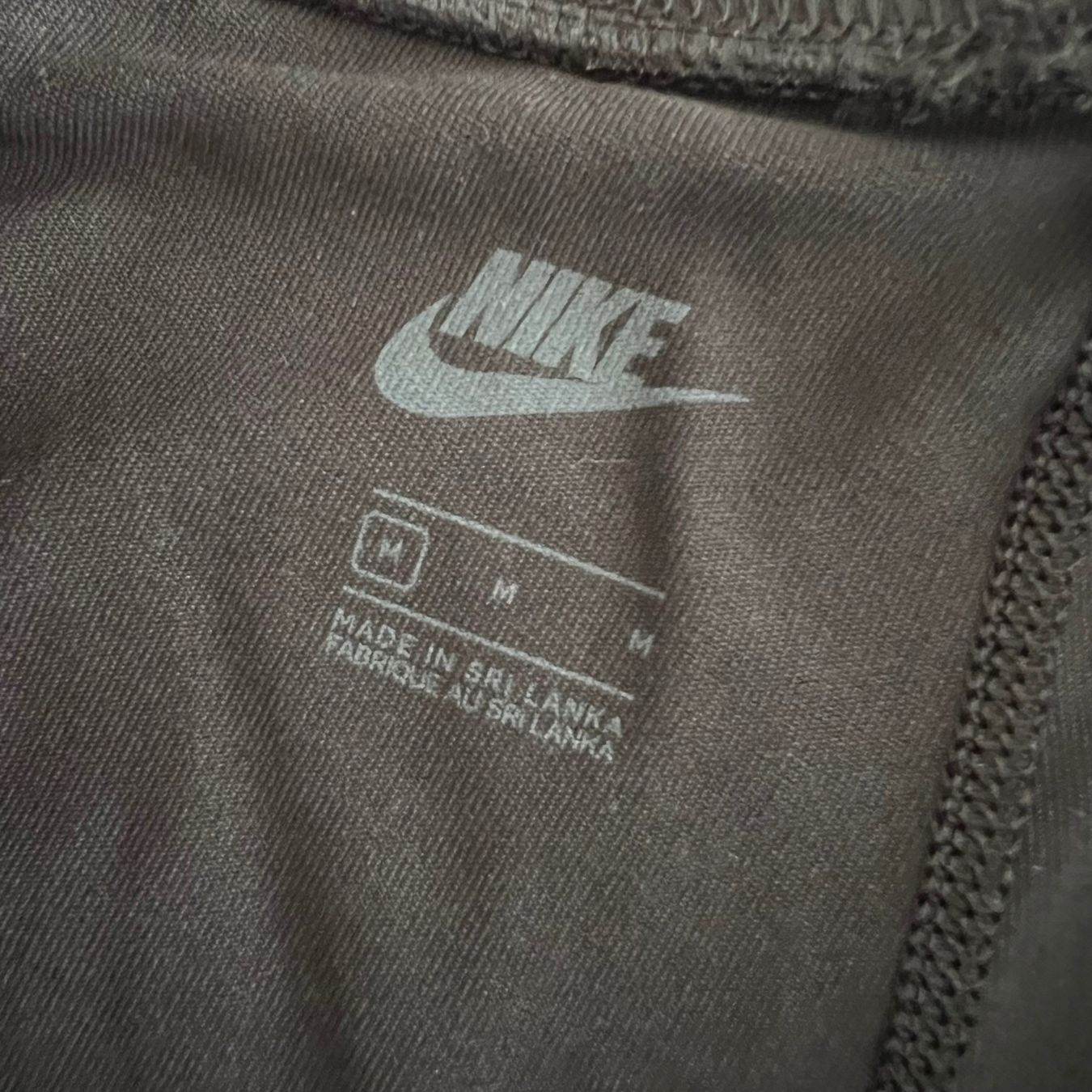 Nike Leggings: Leggings de sport Nike – Usato da Pully venduto da sunaddict 2