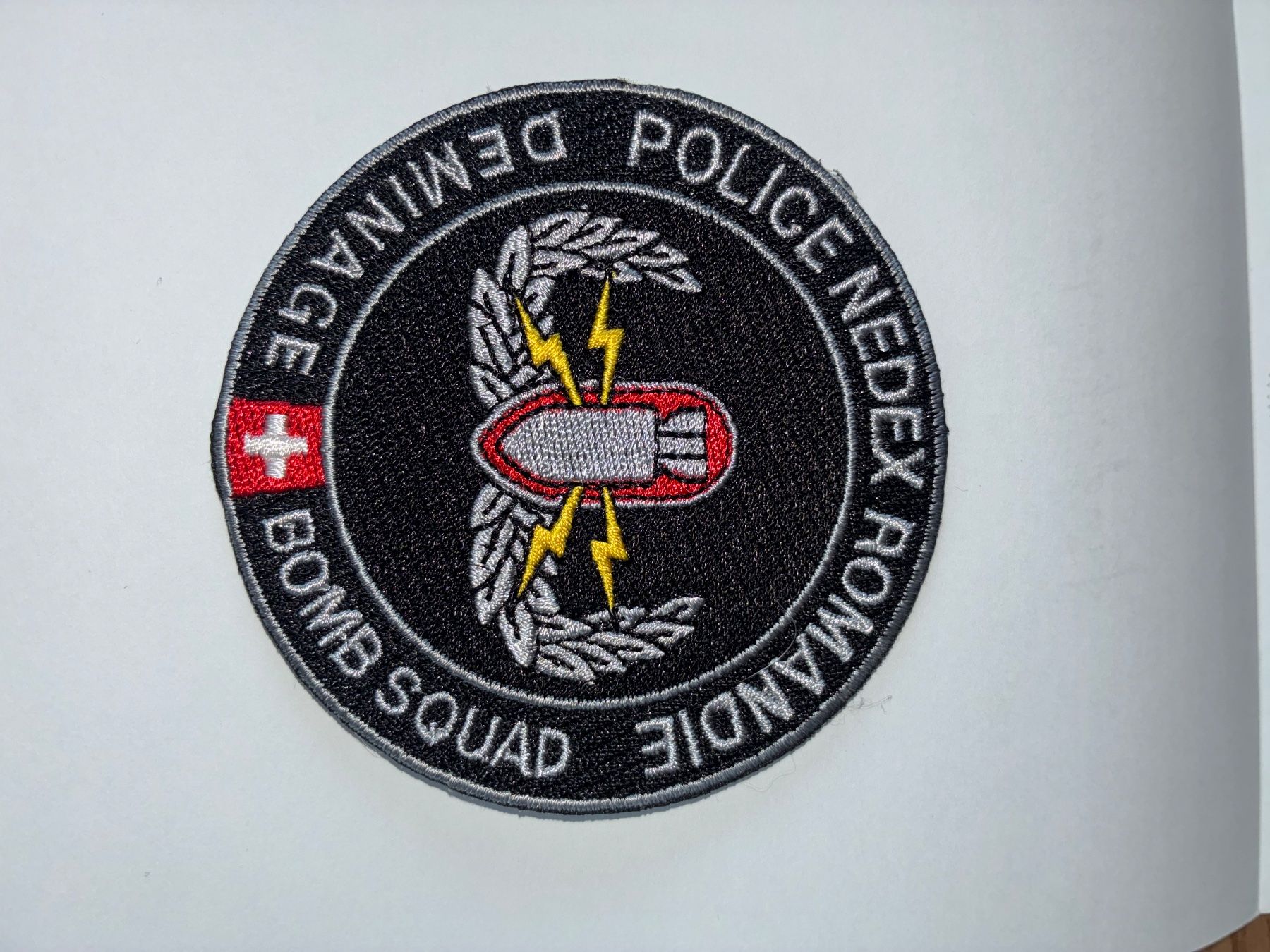 Schweizer Armee Toppe: Original Patch Police Fedex Romandie – Usato da Oberiberg venduto da reimet