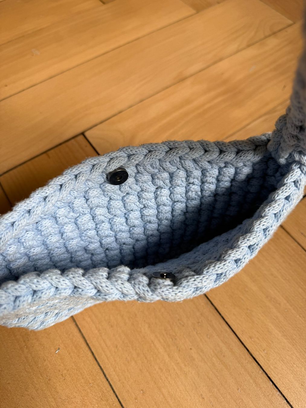 Borse da donna: Crochet Grobstrick Handtasche hellblau klein – Usato da Zürich venduto da Diazaio 1