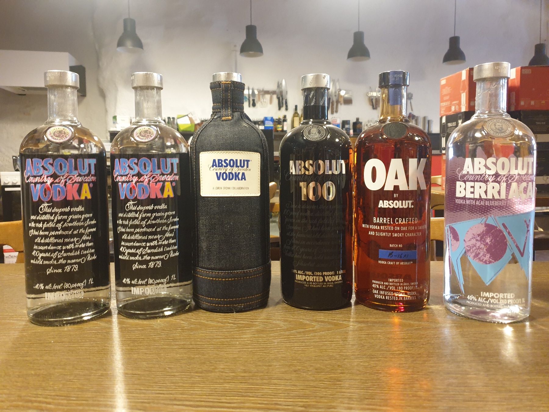Absolut Vodka Bevande alcoliche: 55 Flaschen Absolut Vodka 1lt ungeöffnet – Nuovo e nell'imballaggio originale da Zofingen venduto da Schneewittchen65 5