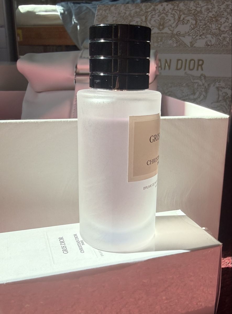 Dior Profumi & Eau de Toilette: Dior Set (perfume and pouch) – Nuovo (secondo la descrizione) da Luzern venduto da sas_r89l 2