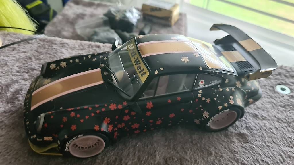 Modellini d'auto: PORSCHE MODELL 911 1:18 – Usato da Ittigen venduto da ROCKY1964 3
