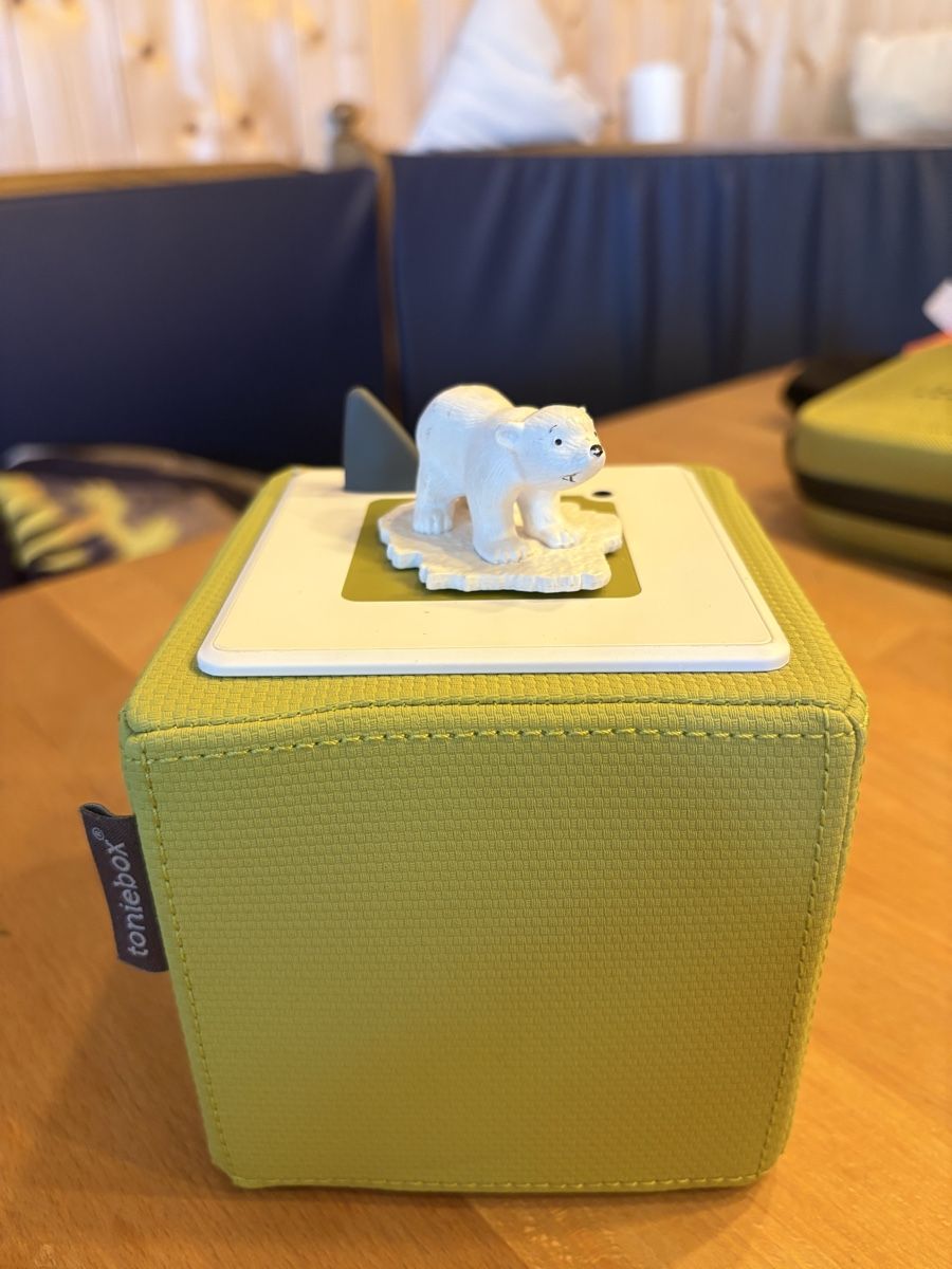 Tonies Spielzeuge: Tonieboxfigur der kleine Eisbär, gebraucht – Gebraucht aus St. Gallen von jen_d8zq