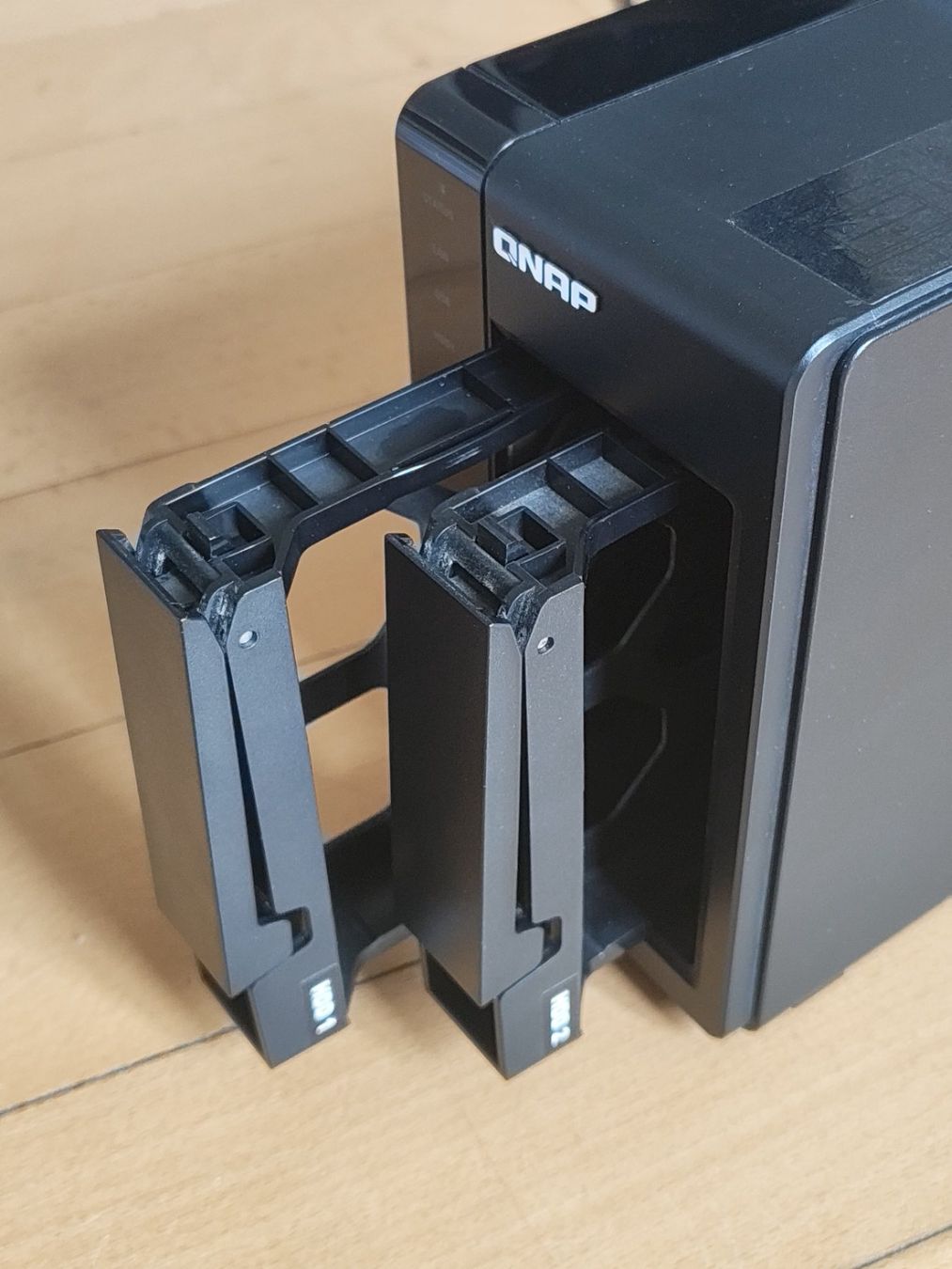 Qnap Server: QNAP TS-219P II NAS Server – Usato da Zürich venduto da sinusco 1