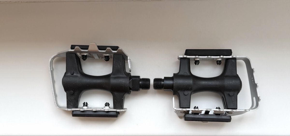 Pezzi di ricambio: Fahrradpedale Aluminium Schwarz Set Neu – Usato da Zürich venduto da Fidel59