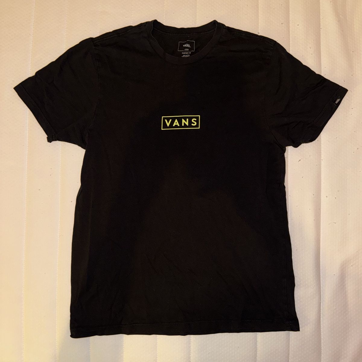 Vans T-Shirts: Schwarzes Vans T-shirt – Gebraucht aus Zürich von scrym