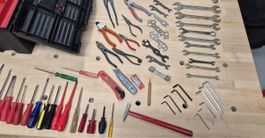 Diverses Werkzeug und Bohrmaschine 