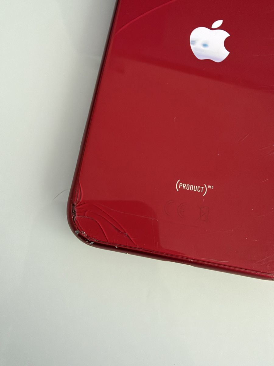 Apple Portables: iPhone 11 rouge 64GB  – Défectueux à La Chaux-de-Fonds par Fatal_Cas67 2