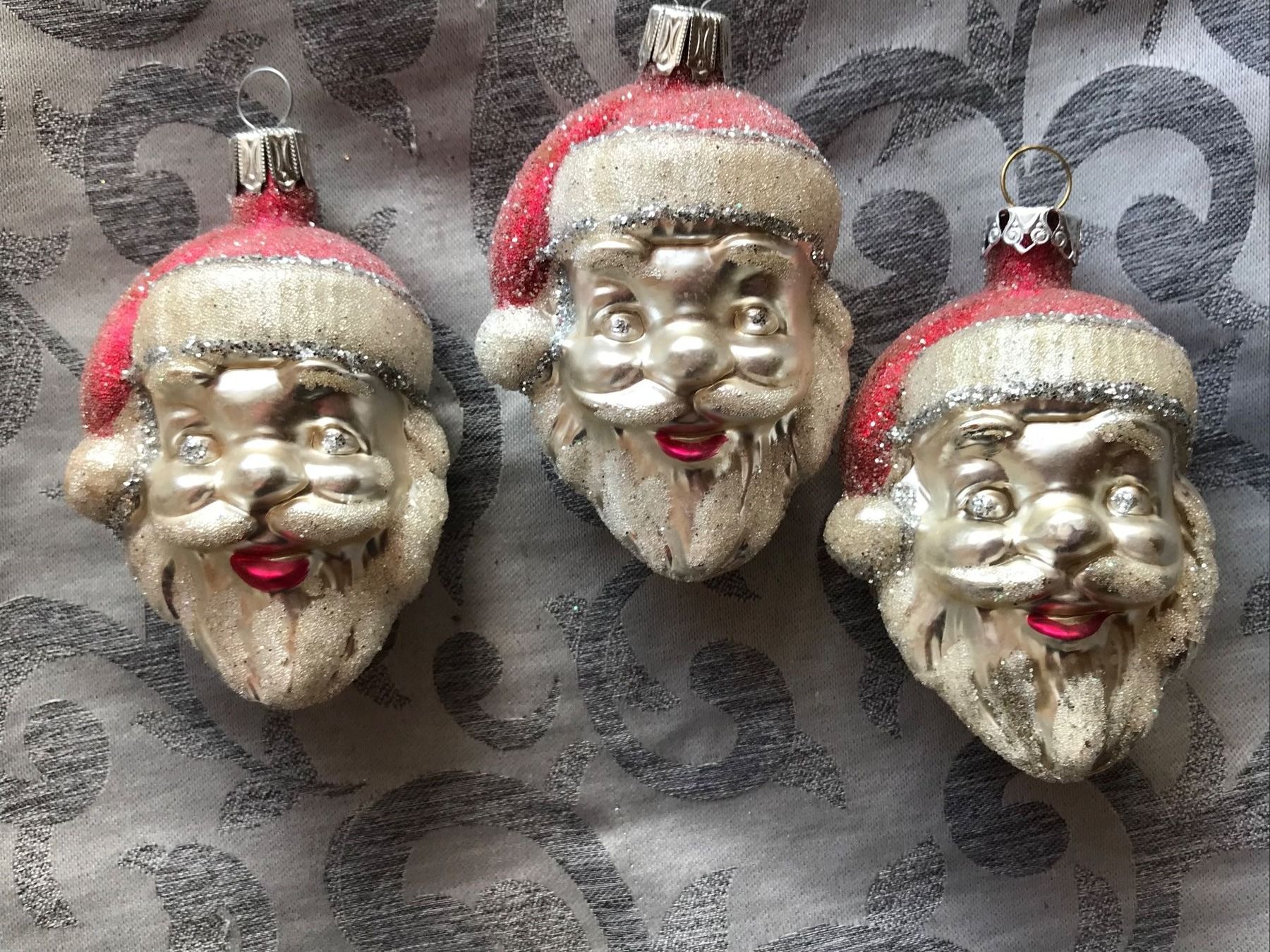 Alle Dekorationen: 3 Weihnachtsmann - Köpfe Kopf Christbaumschmuck – Neu und originalverpackt aus Alpnach Dorf von marvo