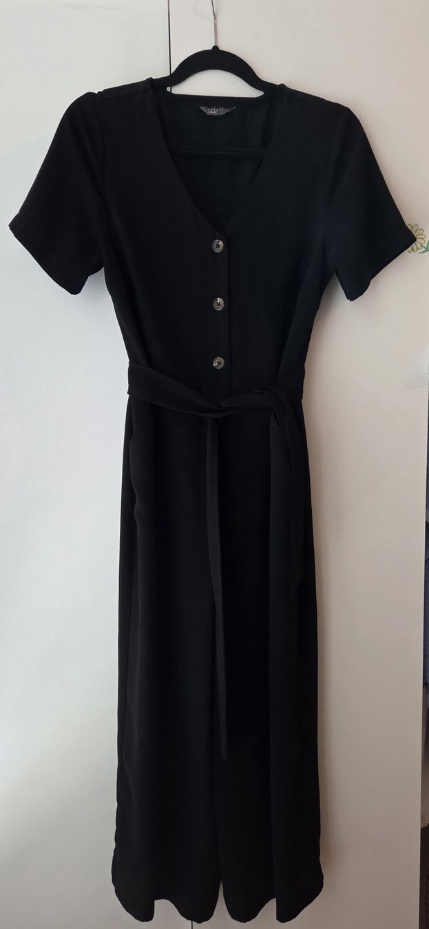 Jumpsuits: Black Jumpsuit Size 12 – D'occasion à Dübendorf par and_8cxr