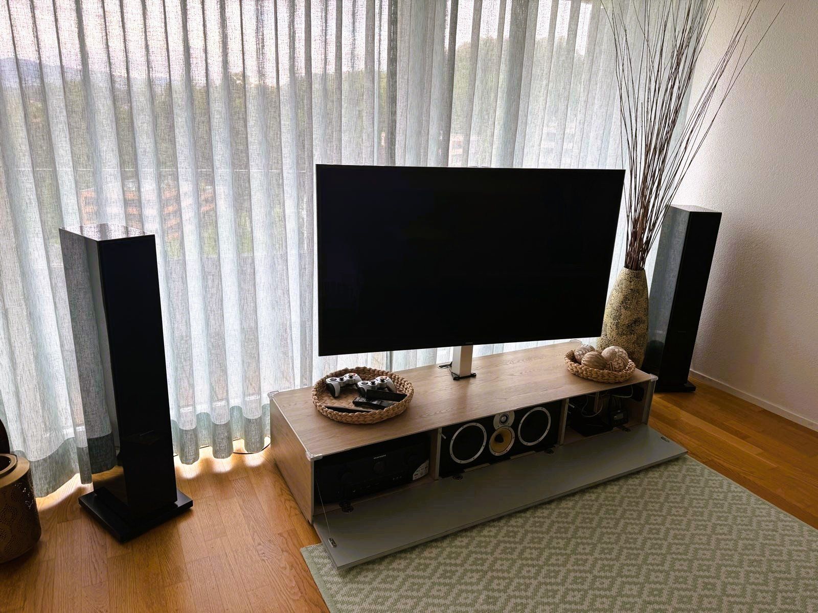 Bowers & Wilkins Casse acustiche: B&W CM8 + CM Centre 2 Gloss Black Heimkino Front Stage – Usato da Wädenswil venduto da rok_6r26