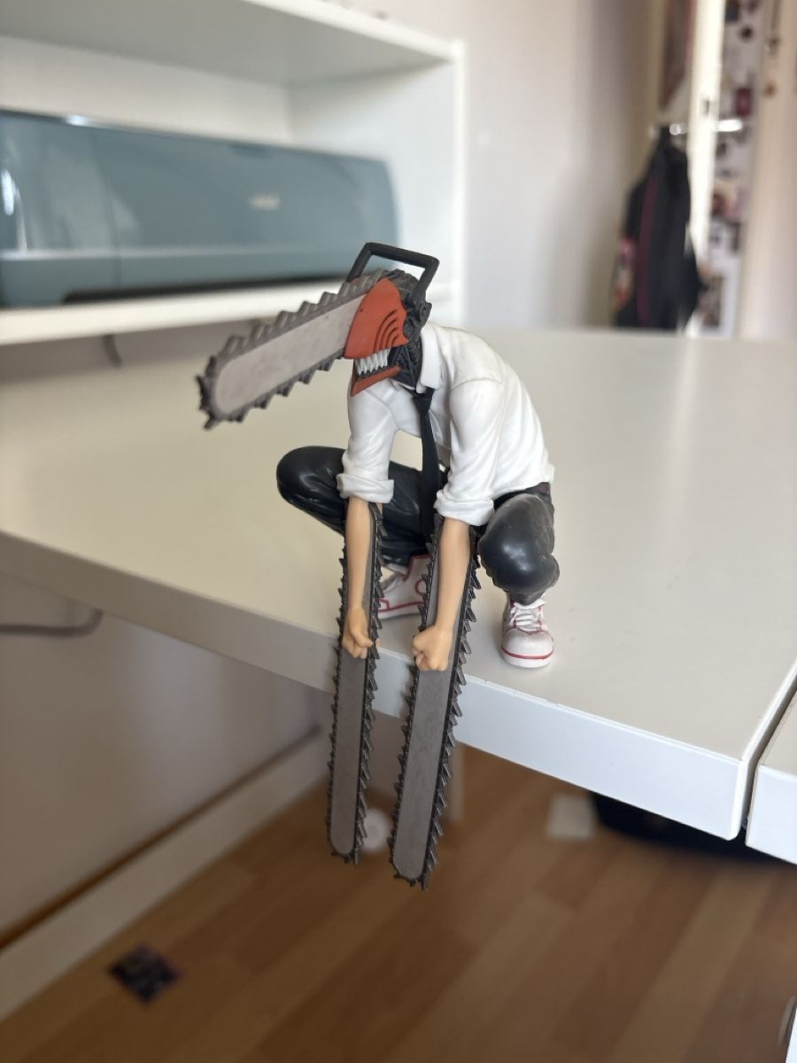 Statuette: Chainsaw Man Figur – Usato da Zürich venduto da Yeseyasi 1