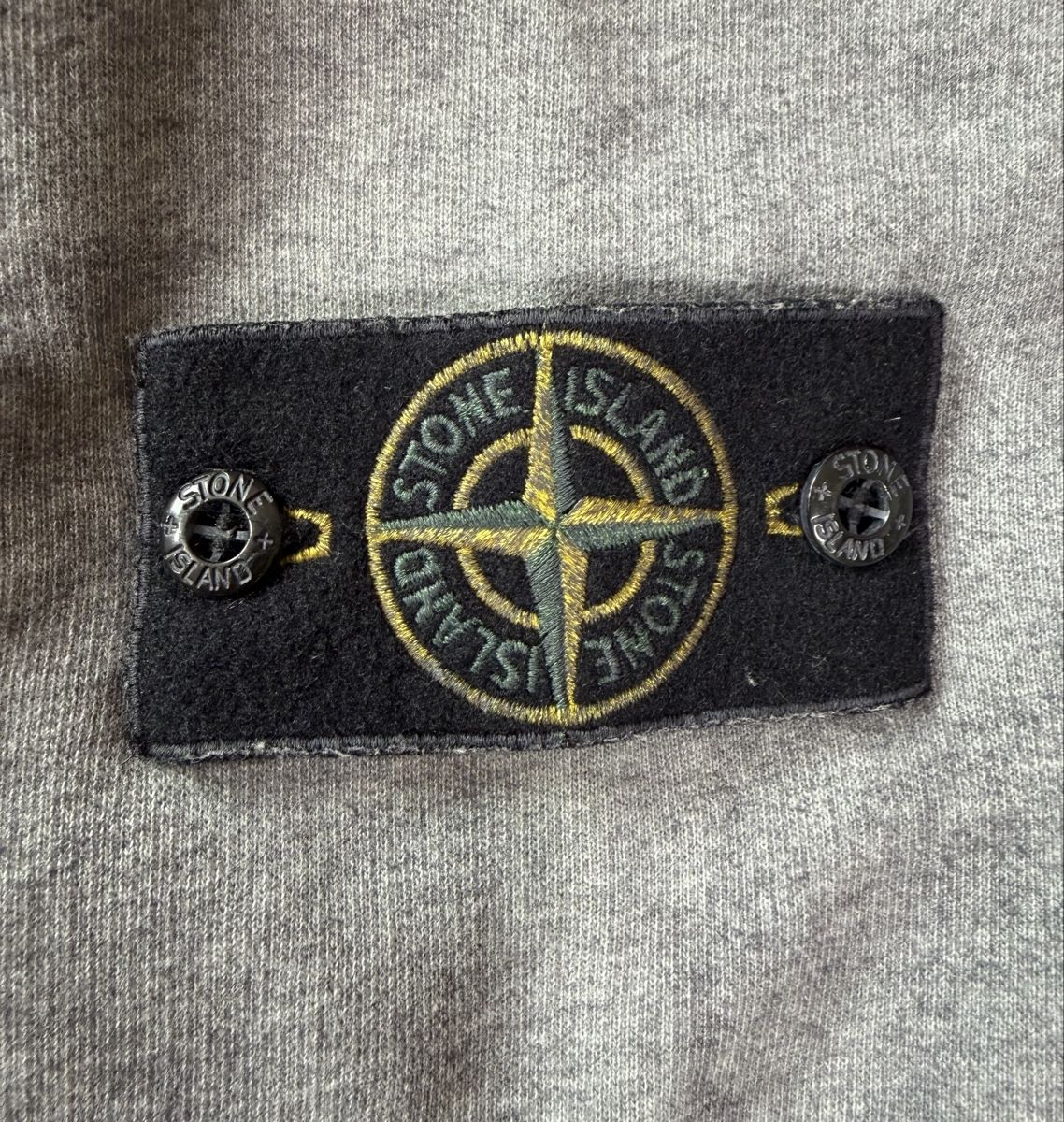 Stone Island Pullover & Sweatshirts: Stone Island Pullover  – Gebraucht aus Pfäffikon ZH von Nataliia. 2