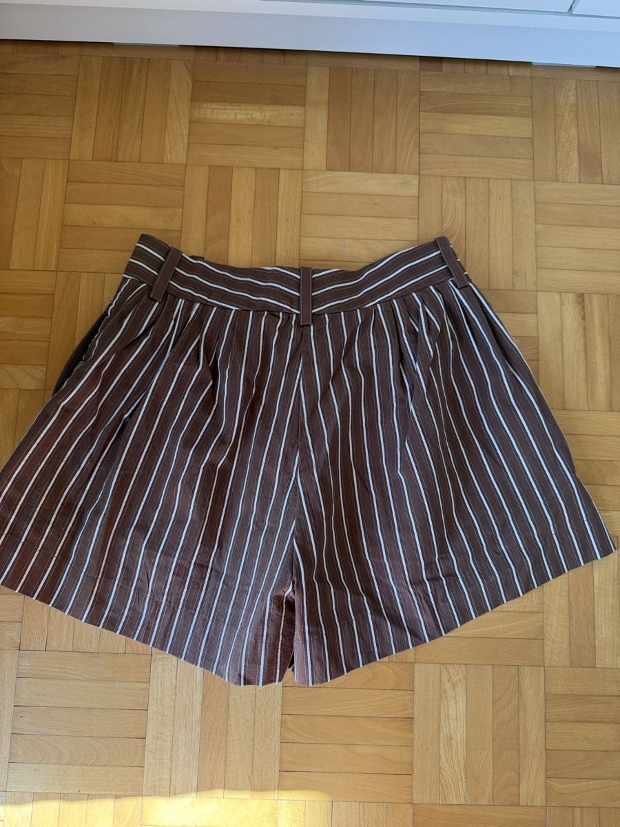 H&M Hosen: H&M Shorts xs – Neu (gemäss Beschreibung) aus Luzern von Aistee 3