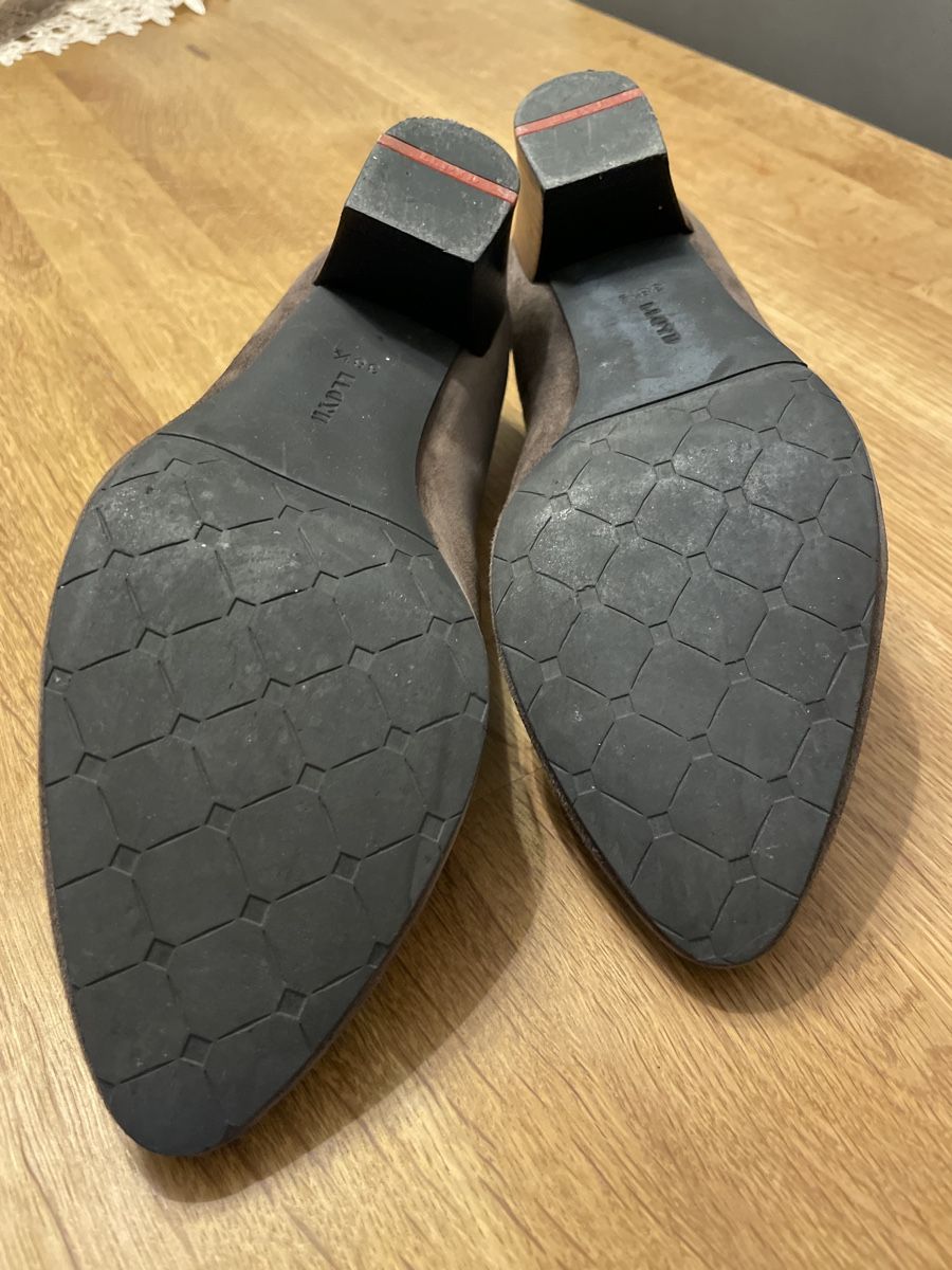 Lloyd Scarpe da donna: Top Damen LLOYD Marken Schuhe - GR.. 38.5 – Usato da Gränichen venduto da Kona06 5