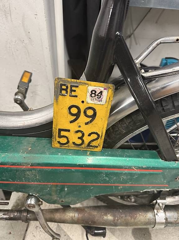 Cyclomoteurs: Belmondo – Défectueux à Thun par Pamilo 1