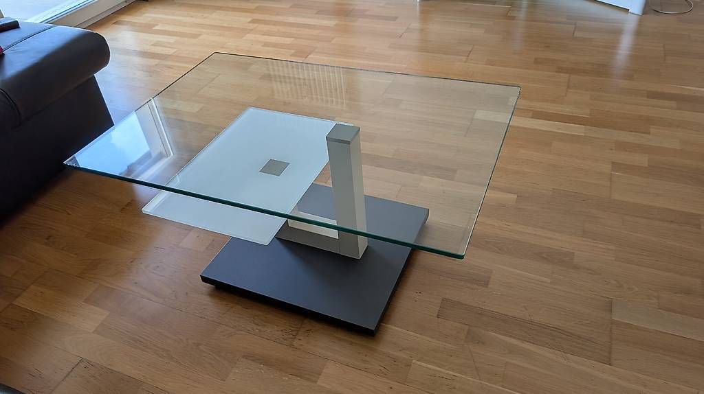 Tische: Couchtisch aus Glas auf Rollen mit extra Ablagefläche – Gebraucht aus Wohlen AG von Mica1 3