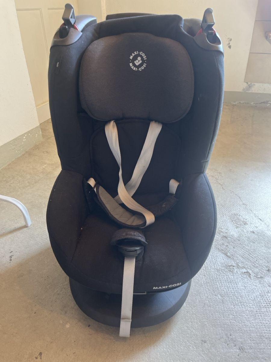 Maxi-Cosi Seggiolini per auto: Maxi cosi tobi – Usato da Basel venduto da smenotti