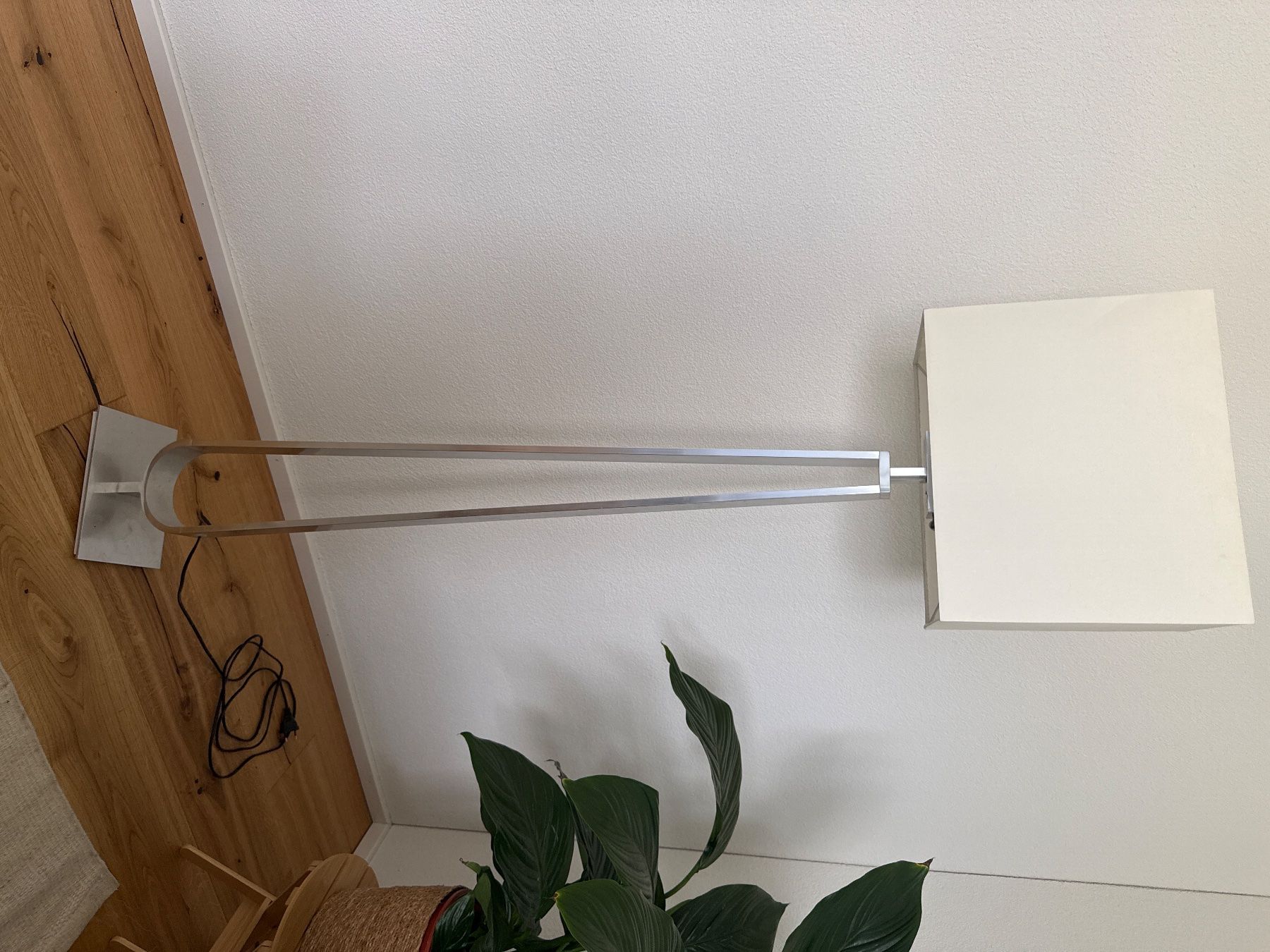 Lampade: Stehlampe dimmbar – Usato da Oberkulm venduto da mgp_d6r7