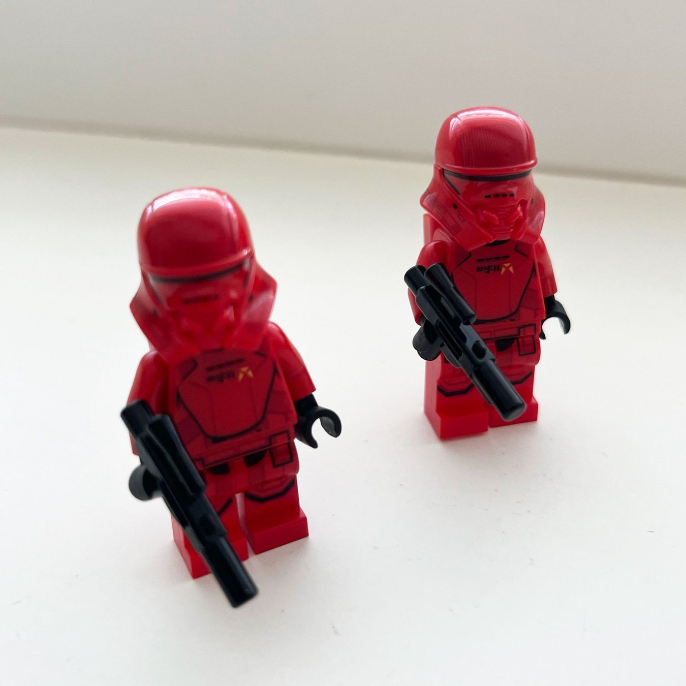 Lego Kit di costruzioni: Lego Star Wars - 2 Sith Jet Troopers + Blasters #2 – Usato da Lausanne venduto da BeyondStories