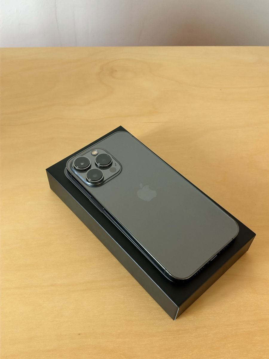 Apple Handys / Smartphones: iPhone 13 Pro 128Gb with accessoires  – Gebraucht aus Zürich von rui_mqw2 9
