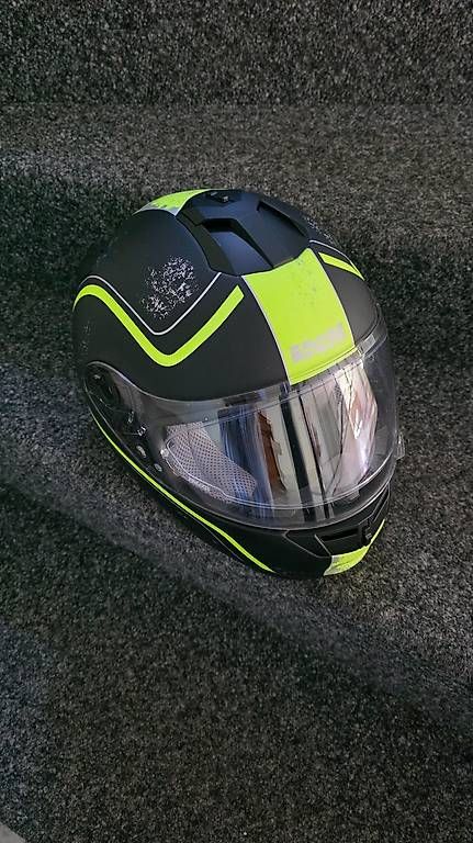 Casques & visières: Helm Neu – Neuf avec emballage d'origine à Steffisburg par Supergirl_65