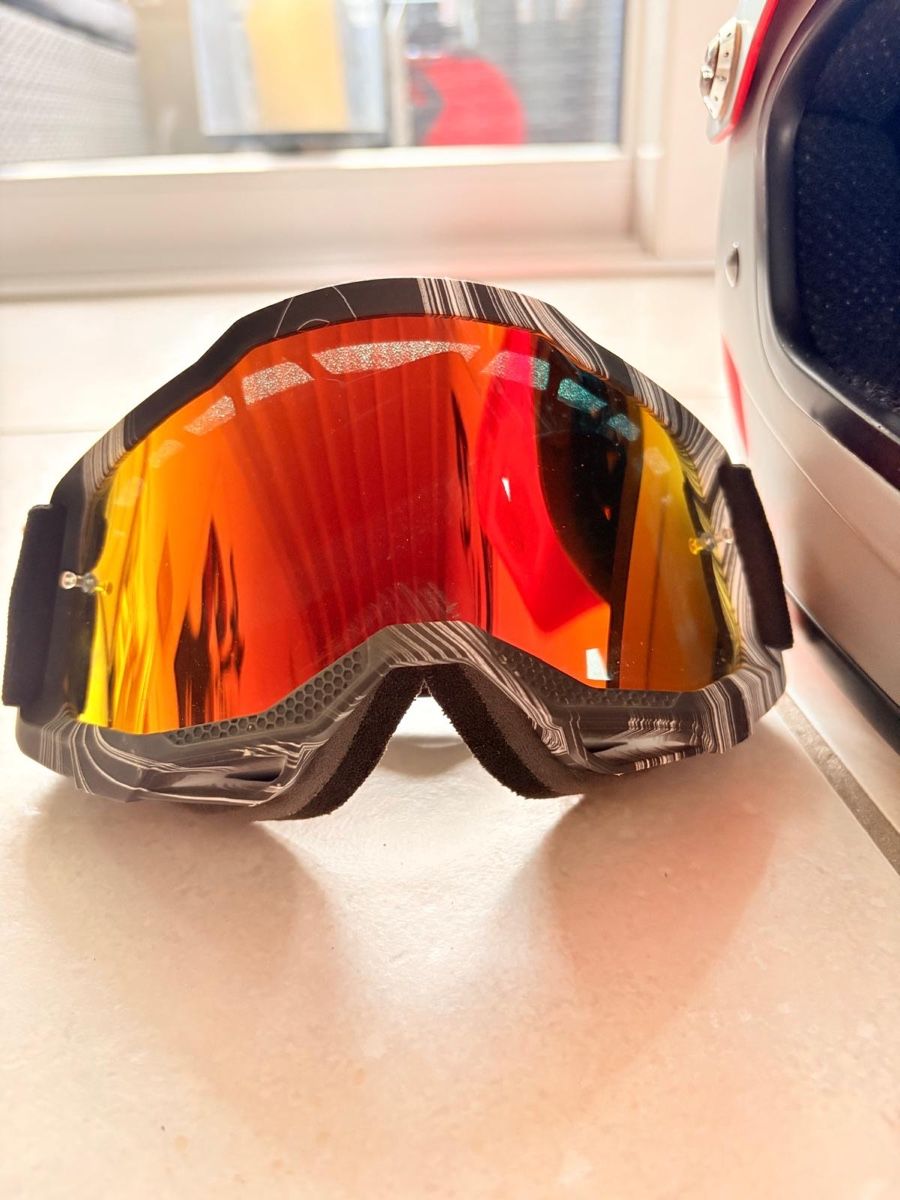 Bell Caschi: Bell Downhill Helm, Fullface Helm, Grösse M, Winter Schnäppc – Usato da Bonstetten venduto da Falk78 5