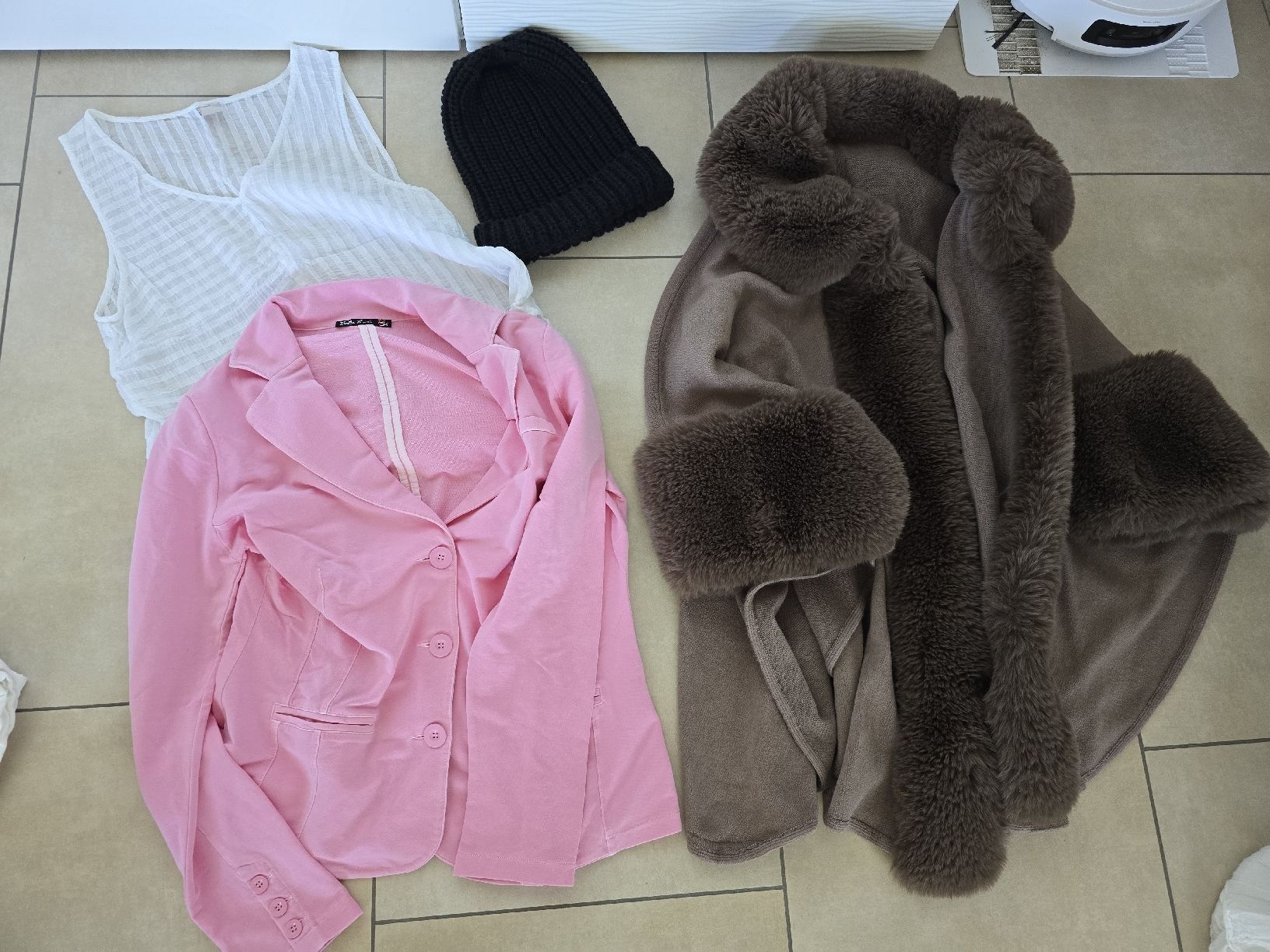 Lots de vêtements: XXL Kleiderpaket - Grösse M – D'occasion à Rickenbach b. Wil par Beautiful.Things 6