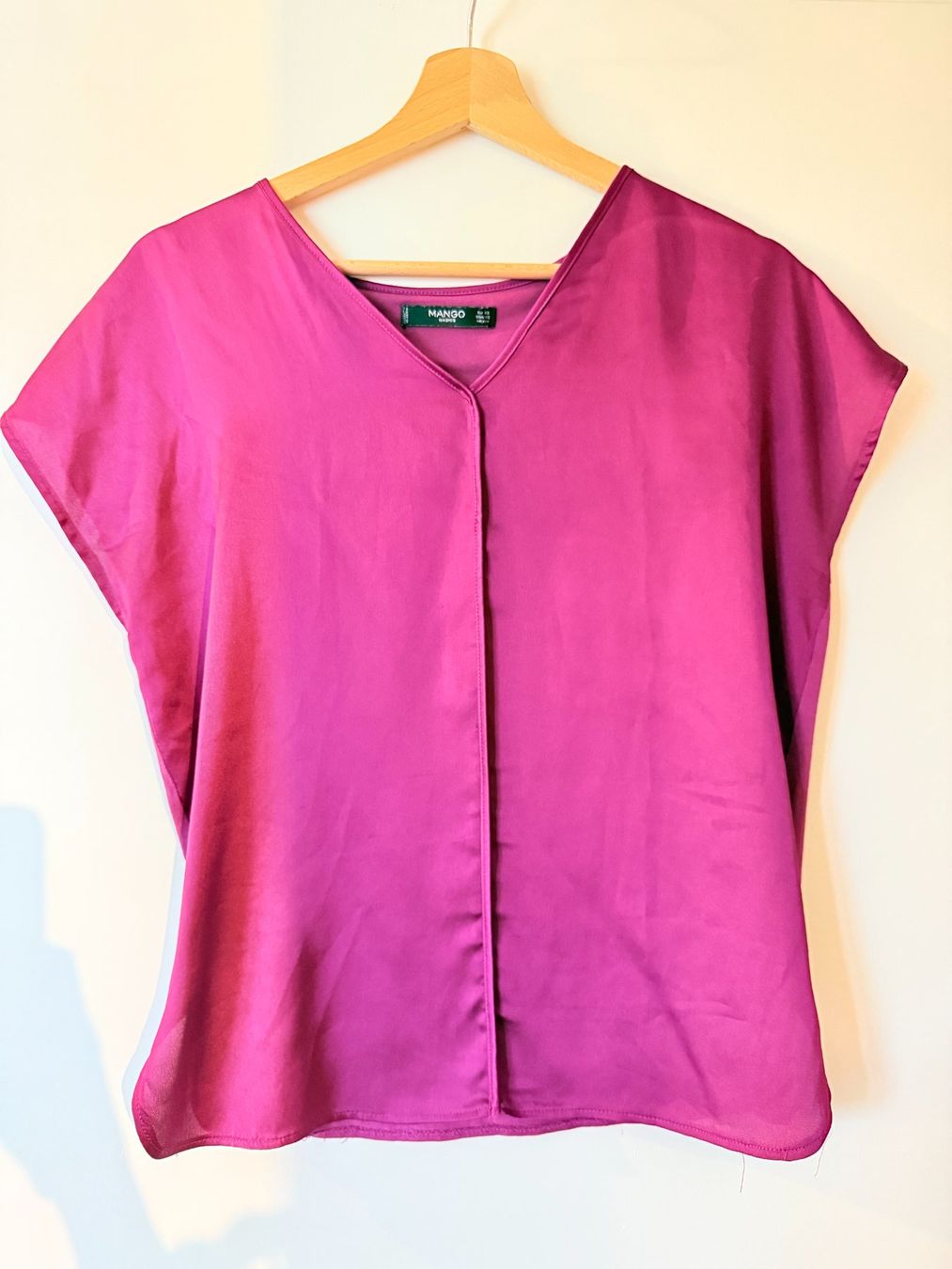 Mango Tops: Mango - Blouse couleur mauve – Gebraucht aus St-Sulpice VD von rit_h8vk