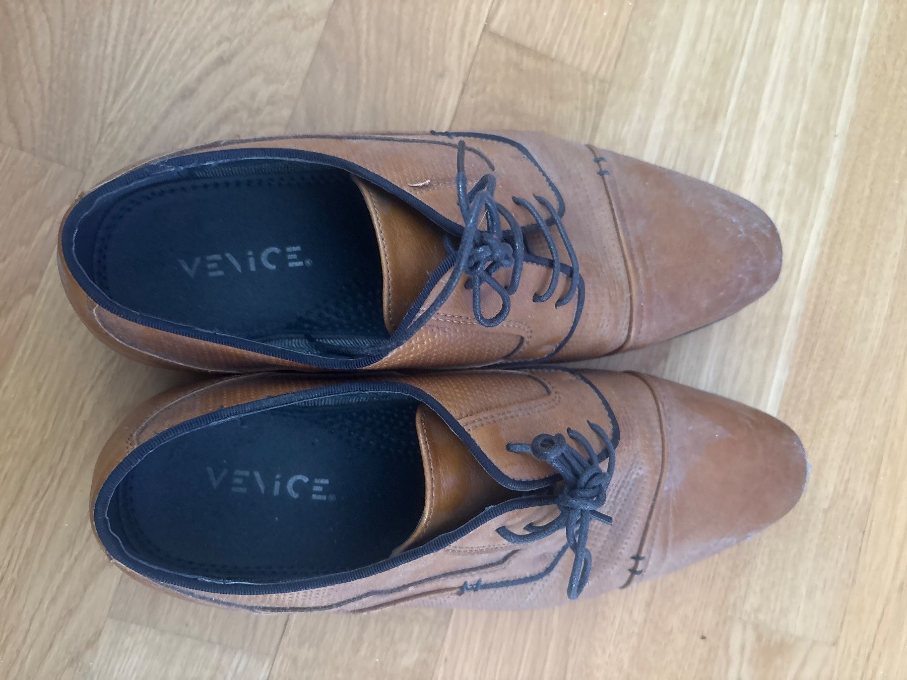 Herrenschuhe: Braune Schuhe, Gr. 43, Venice, ab CHF 1.00 – Gebraucht aus Basel von MaOb4052 1