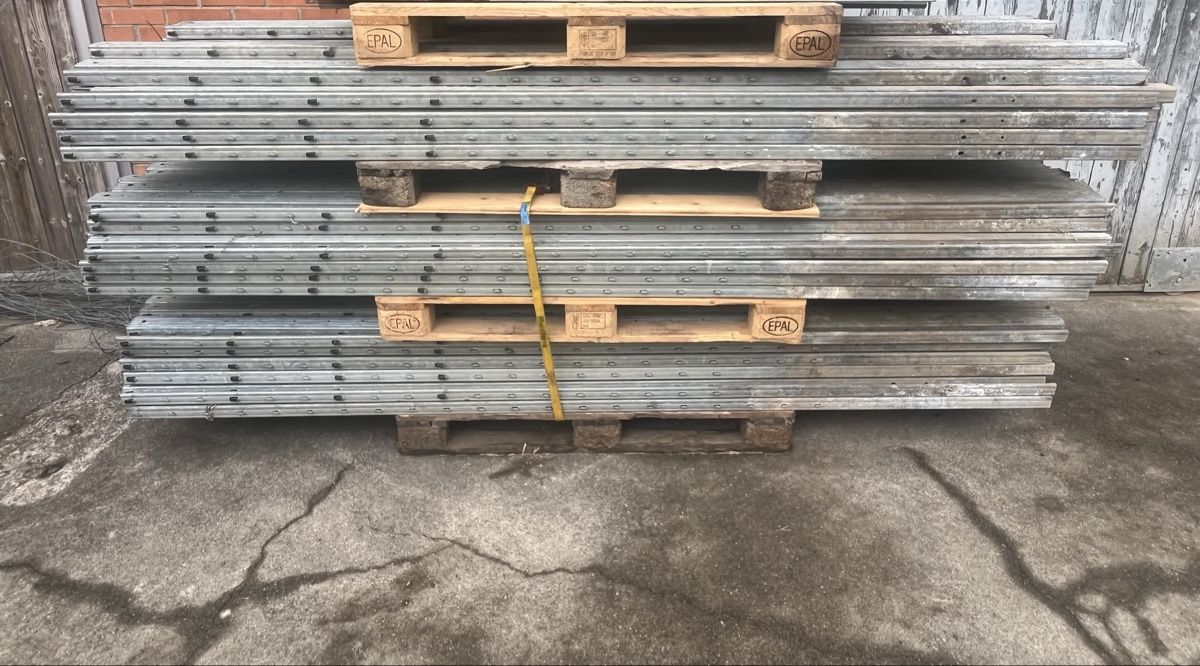 Recinzioni: Stahlpfähle Voest 60/40/275S – Usato da Ramsen venduto da Ryserwein 1