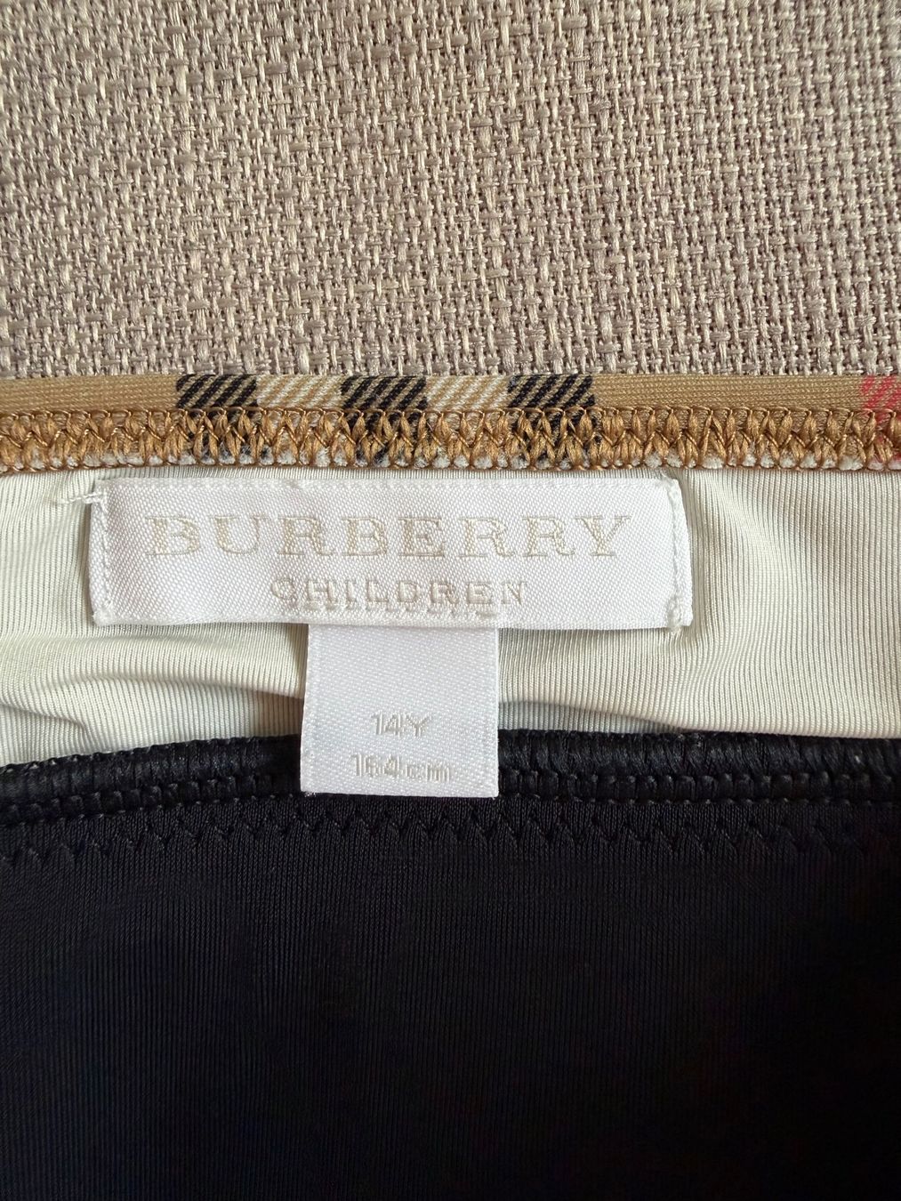 Burberry Costumi da bagno & Bikini: Burberry Bikini für Mädchen – Usato da Zollikofen venduto da Danijela1983 5