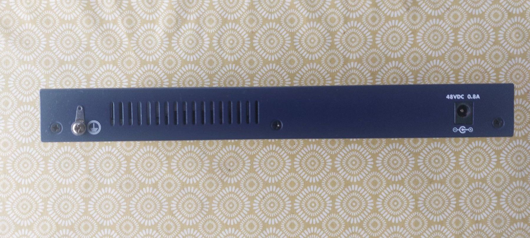 Netgear Hub & Switch: NETGEAR SWITCH POE - FS 108P – Usato da Quartino venduto da matepetra 2
