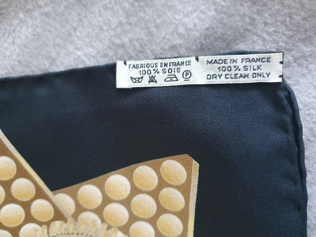 Hermès Foulard & Sciarpe: HERMÈS L'Or du Chefs – Nuovo (secondo la descrizione) da Wollerau venduto da Siamginger 3