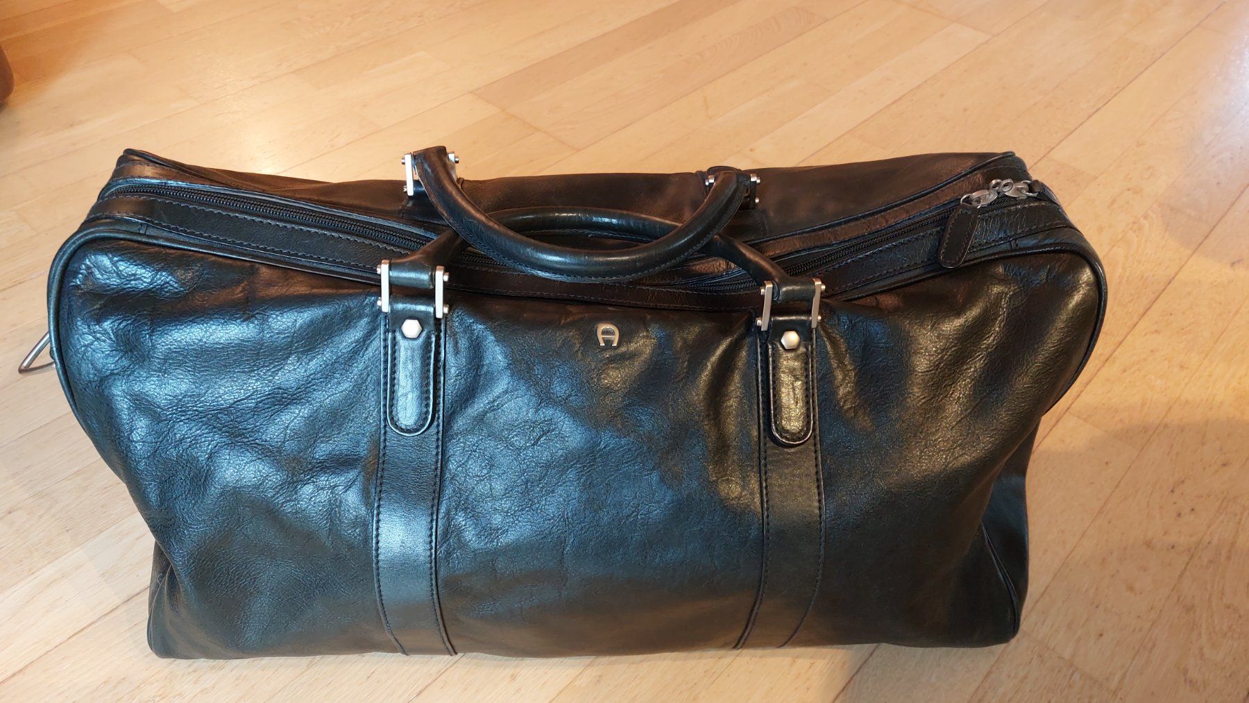 Aigner Borse: Weekender Aigner Munich Ledertasche Vintage – Usato da Oberdiessbach venduto da wasserfreak