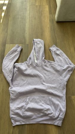 Hollister Hoodie, Lila, Grösse L - Perfekt für den Herbst!