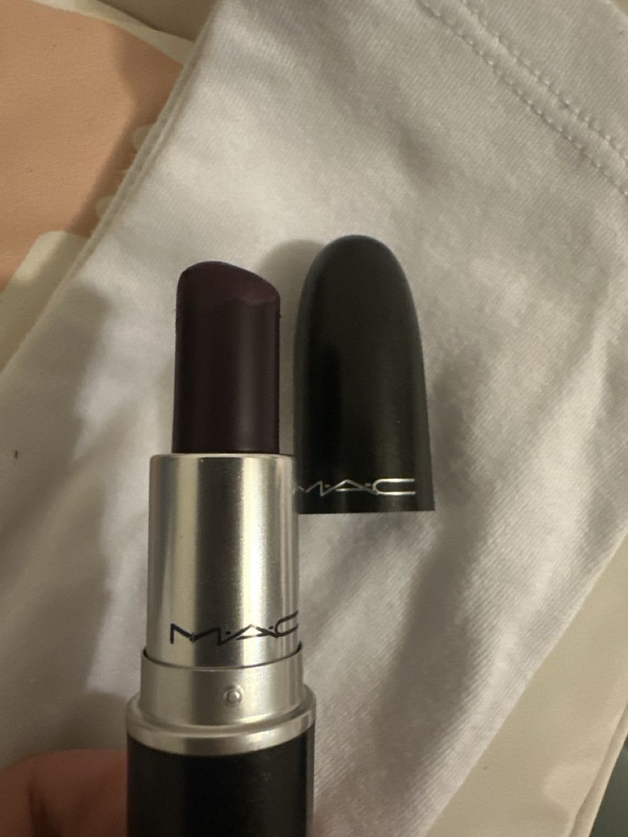 Mac Cosmetics Make-up: MAC Lippenstift, Farbe Cyber. Top Zustand! – Gebraucht aus Effretikon von ikap96