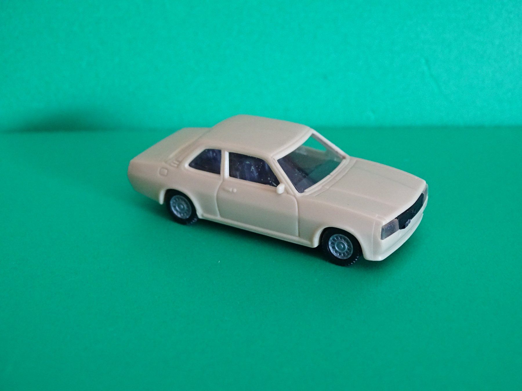 Opel Modellini d'auto: Opel Ascona von Euromodel 1/87 – Nuovo (secondo la descrizione) da Bretzwil venduto da Meex 1
