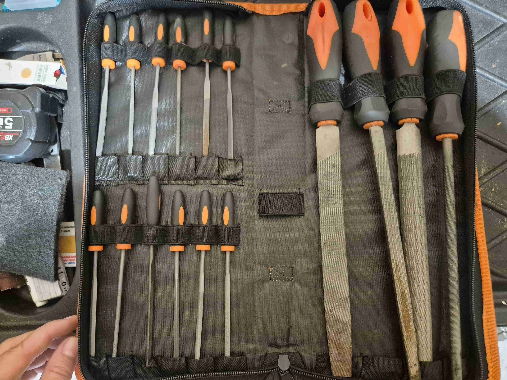 Tutti gli attrezzi: Feilenset 16-teilig mit Tasche – Usato da Grenchen venduto da Jasaa