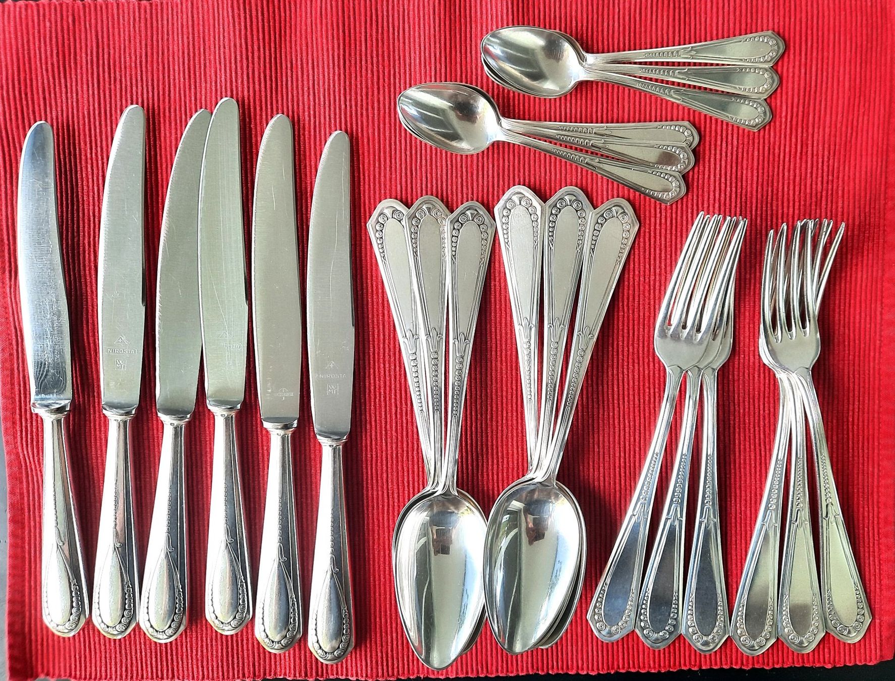 WMF Set di posate: WMF 400 Röschen - 24 Teile - versilbert – Usato da Wetzikon ZH venduto da Frischbach