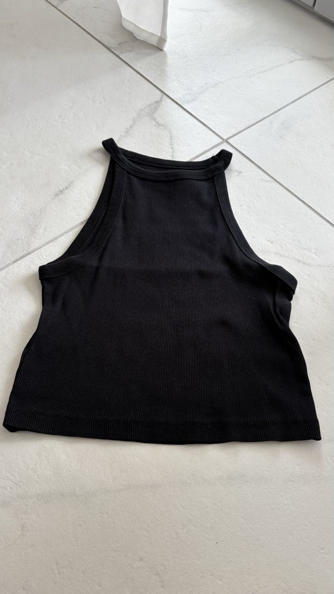 Tops: Crop Top Even&Odd schwarz S – Gebraucht aus Seengen von sa_land