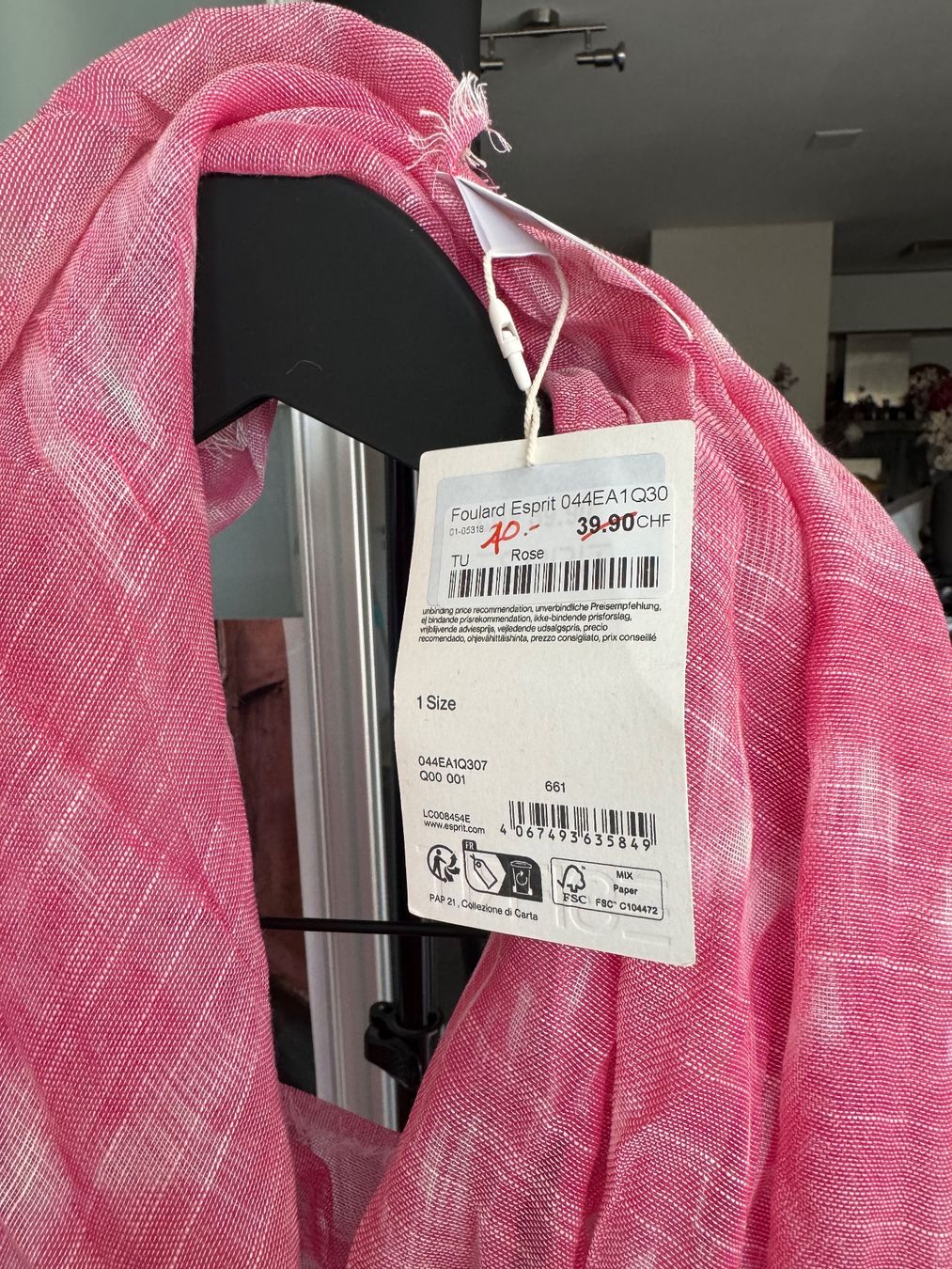 Esprit Foulard & Sciarpe: Echarpe Esprit Rose Tissu Léger – Nuovo e nell'imballaggio originale da Vuisternens-Romont venduto da gol_xp6p 1