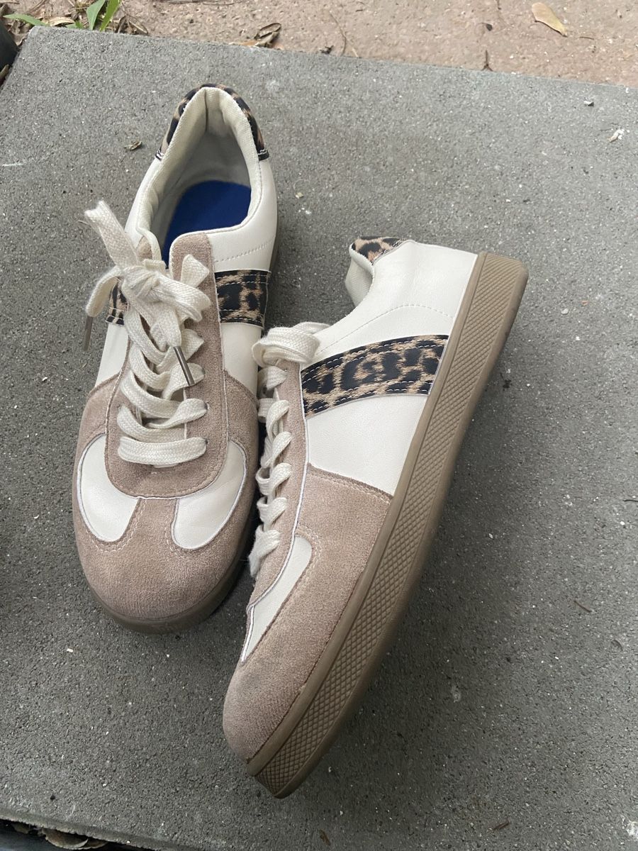 Scarpe da donna: Baskets neuves - T39 – Nuovo (secondo la descrizione) da Genève venduto da muj_2zmc 1