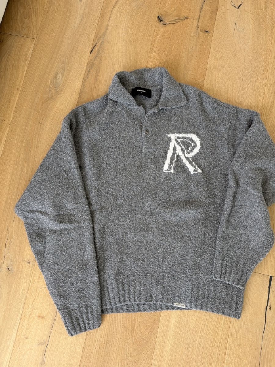 Represent Maglioni & Felpe: Represent Pullover grau mit Logo Stickerei Grösse S – Nuovo (secondo la descrizione) da Grafstal venduto da tor_98dc