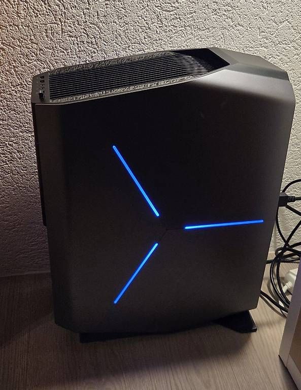 Dell Gehäuse: Alienware Aurora R6 Gaming-PC – Gebraucht aus Wünnewil von Steo1971