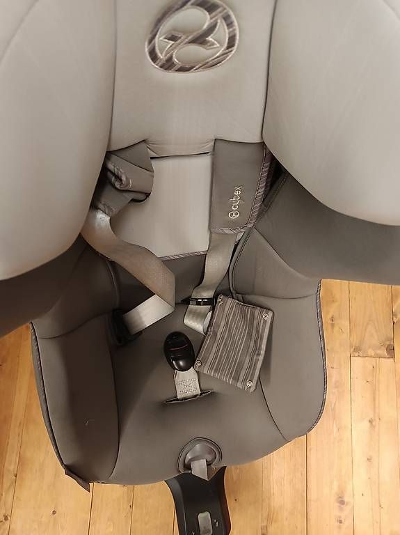 Seggiolini per auto: Siège auto pivotant Cybex Sirona Z i-Size – Usato da Vicques venduto da Kihs44 2