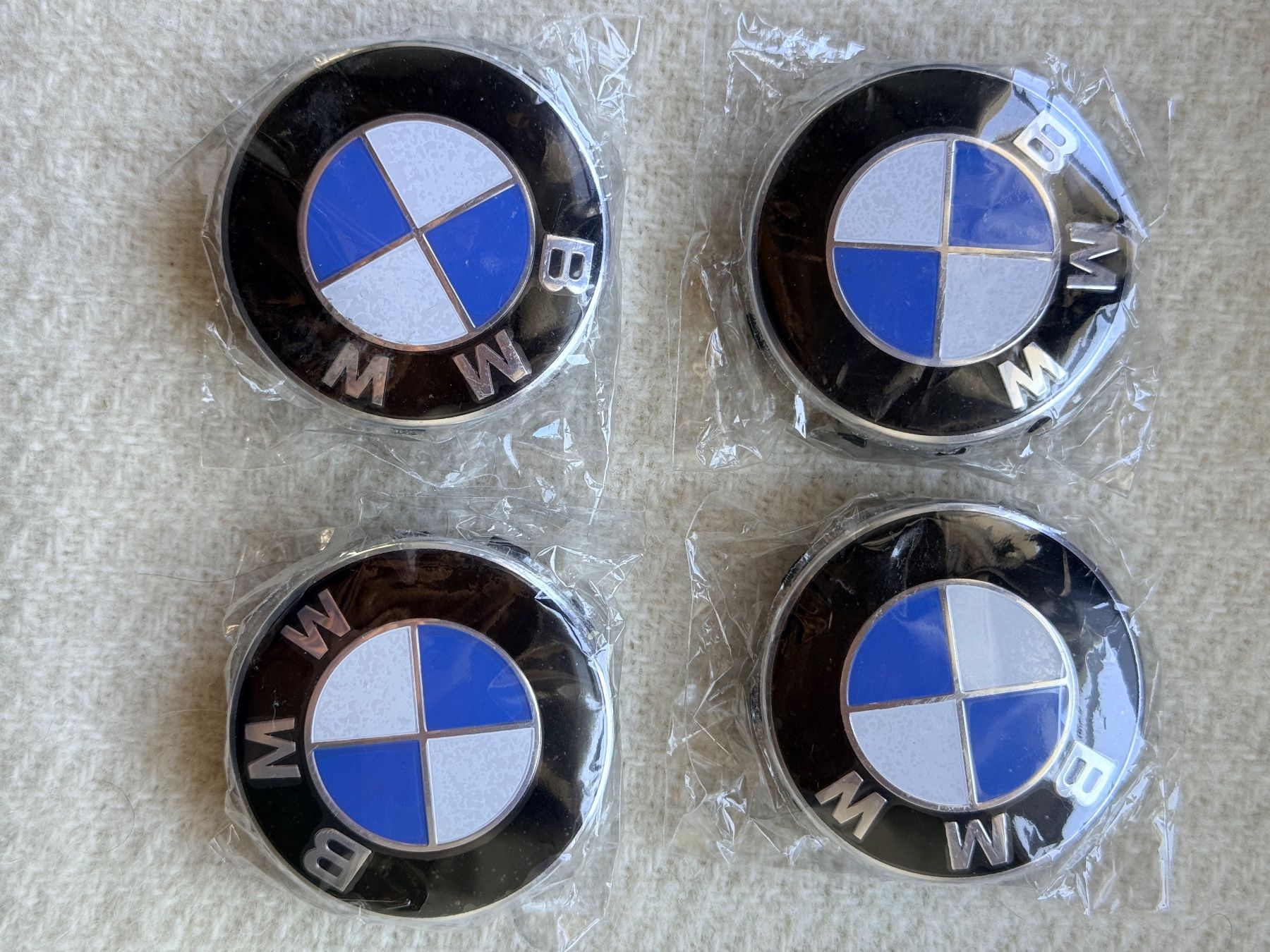 Pneus & Kompletträder: BMW Radnabenkappen – Neu (gemäss Beschreibung) aus Celerina von KXZ