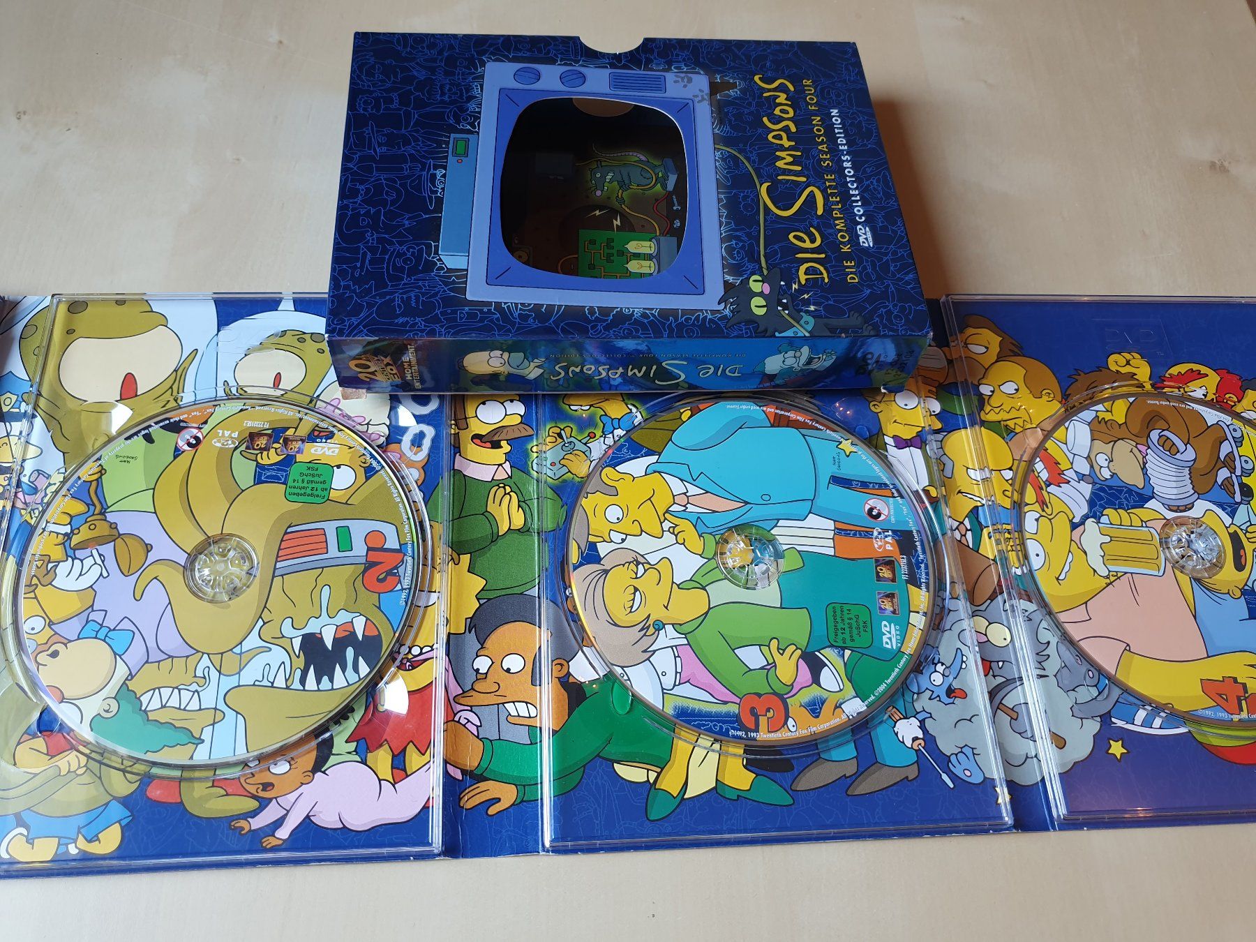 Tutti i DVDs: Simpsons Staffel 4 – Usato da Stansstad venduto da collectorsshop 2