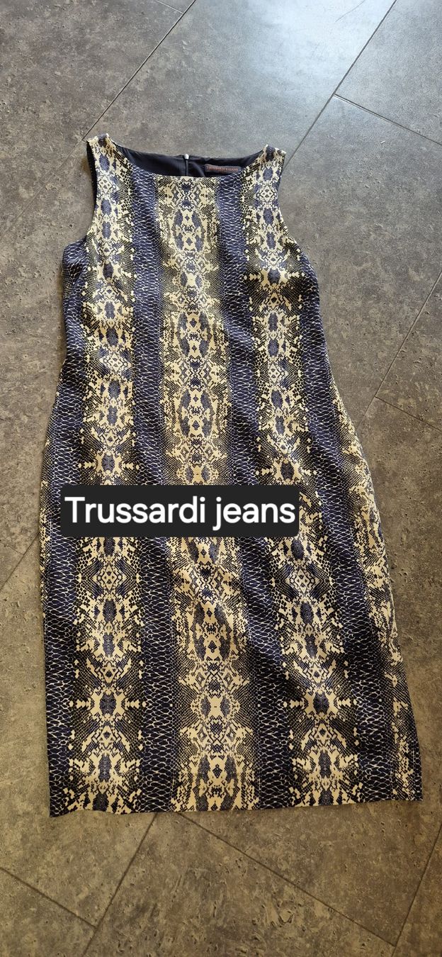 Lotti di vestiti: Lot de 7 Robes – Usato da Cortaillod venduto da ramssa 2